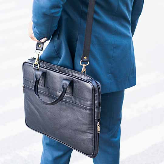 Nubuck Hub: Classic Black Laptop Bag - Style & Functionality Combined!